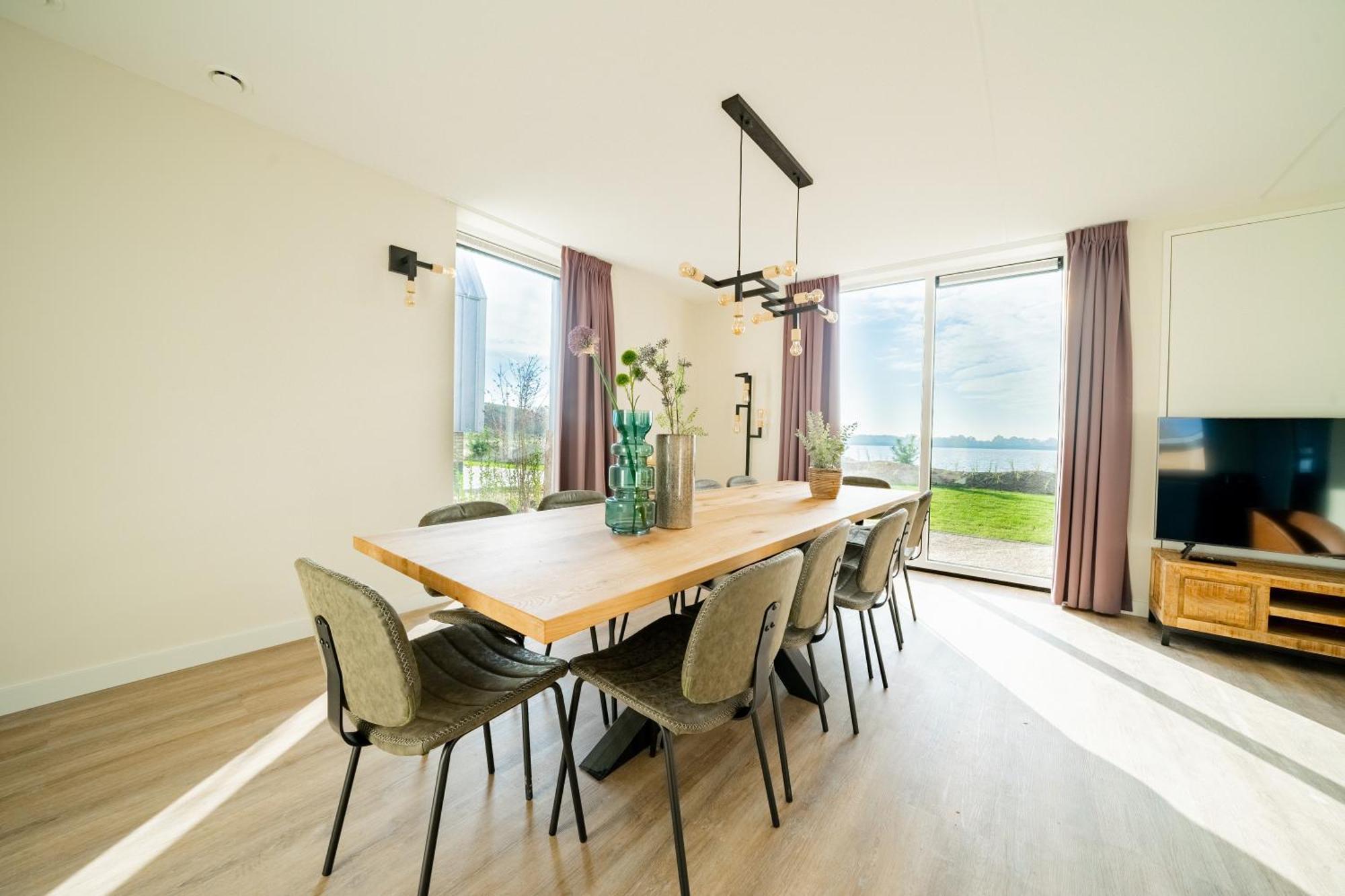 Europarcs De Kraaijenbergse Plassen Linden Room photo