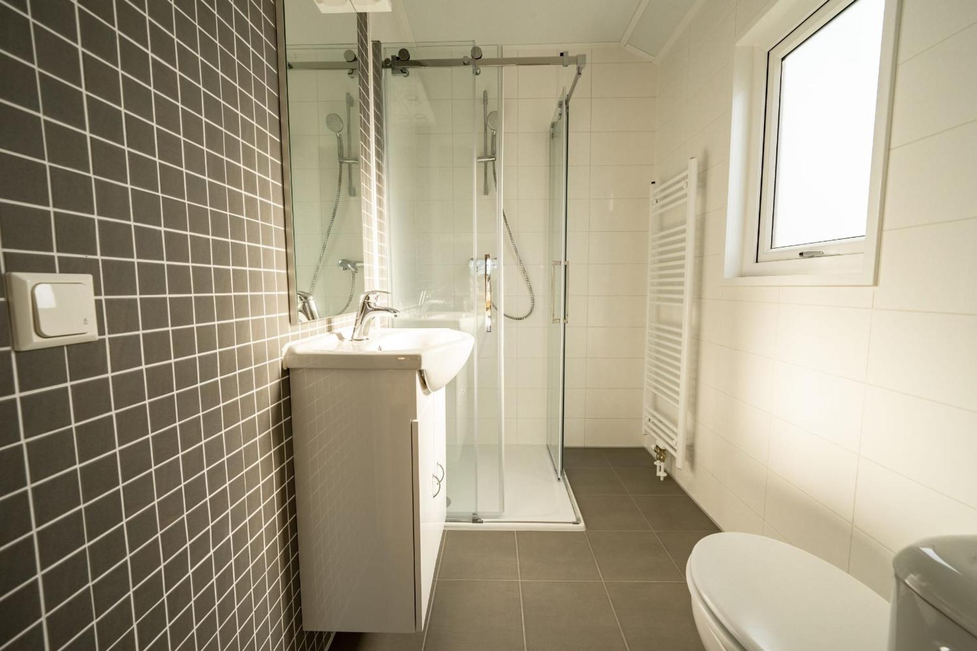 Europarcs De Kraaijenbergse Plassen Linden Room photo